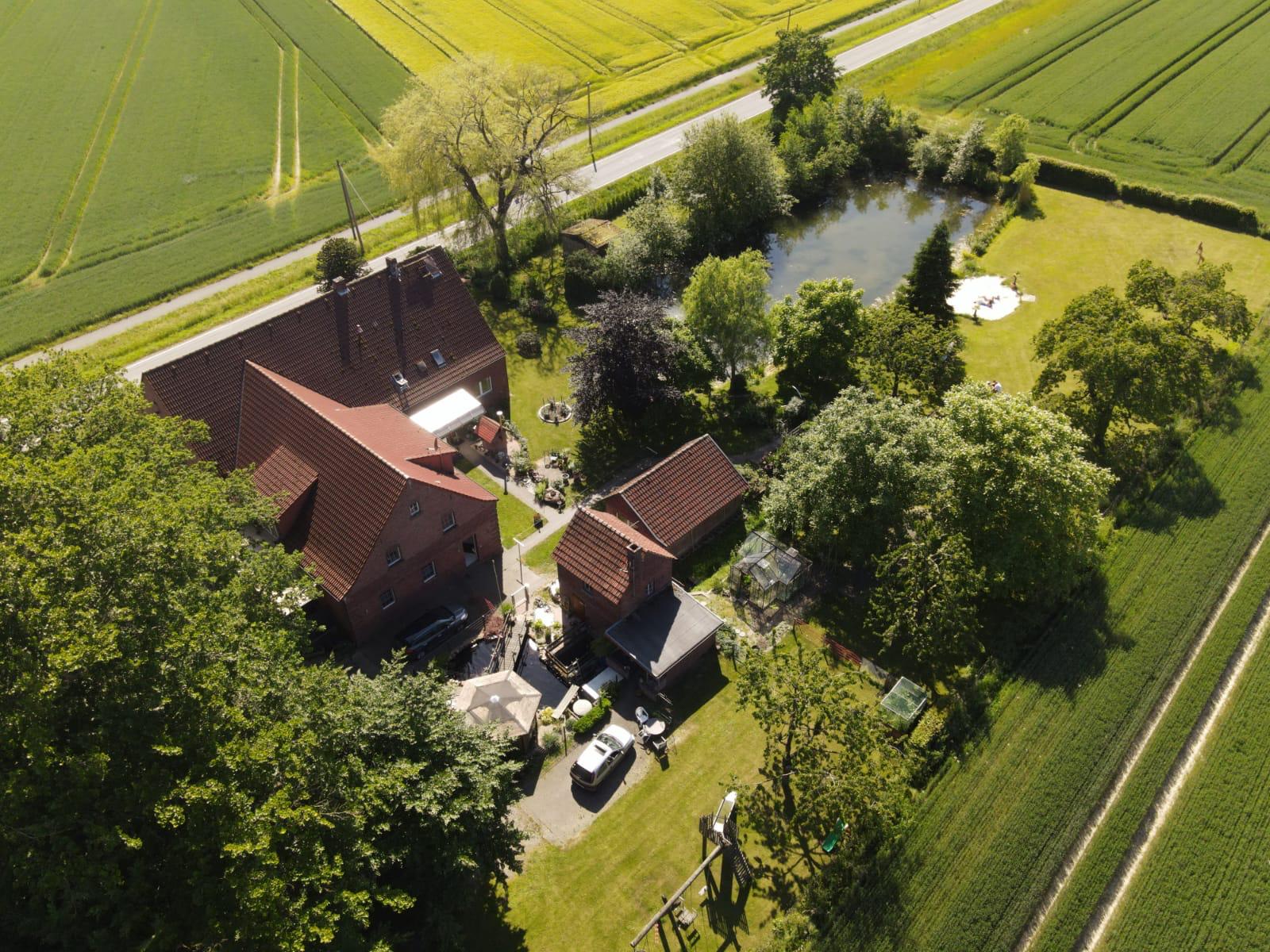 Badestrand und Seilbahn am Hof der Ferienwohnungen Zur Wassermühle